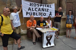 Rueda de prensa de la Plataforma en Defensa de los Servicios Públicos en Alcañiz.