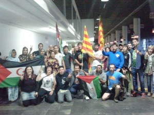 La Brigada Aragón-Sahara ha sido recibida a su llegada a la capital aragonesa por amigas y compañeros. Foto: @arainfonoticias