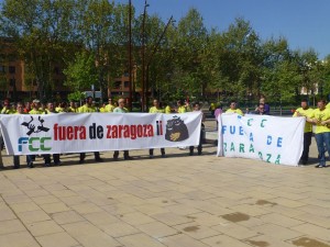 Concentración frente al 'nuevo' Ayuntamiento de Zaragoza