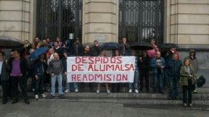 La plantilla de Alumalsa se ha concentado este miércoles en Zaragoza. Foto: @FIccooAragon