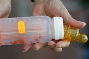 Organizaciones sociales, sindicales y de consumidores piden a Sanidad y Medio Ambiente reducir la exposición a contaminantes que alteran el sistema hormonal y afectan al medio ambiente.