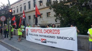Sindicalistas de CNT Zaragoza durante la concentración en Madrid. Foto: CNT Zaragoza