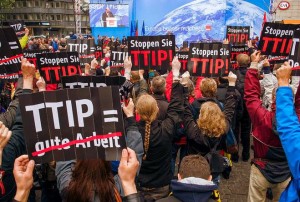 Protestas en Dortmund contra el TTIP. Foto: Martin Schulz