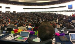 El Papa Francisco durante su intervención en la Eurocámara. Foto: @pnique