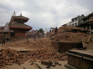 La cifra de muertos por el terremoto en Nepal podría superar los 10.000