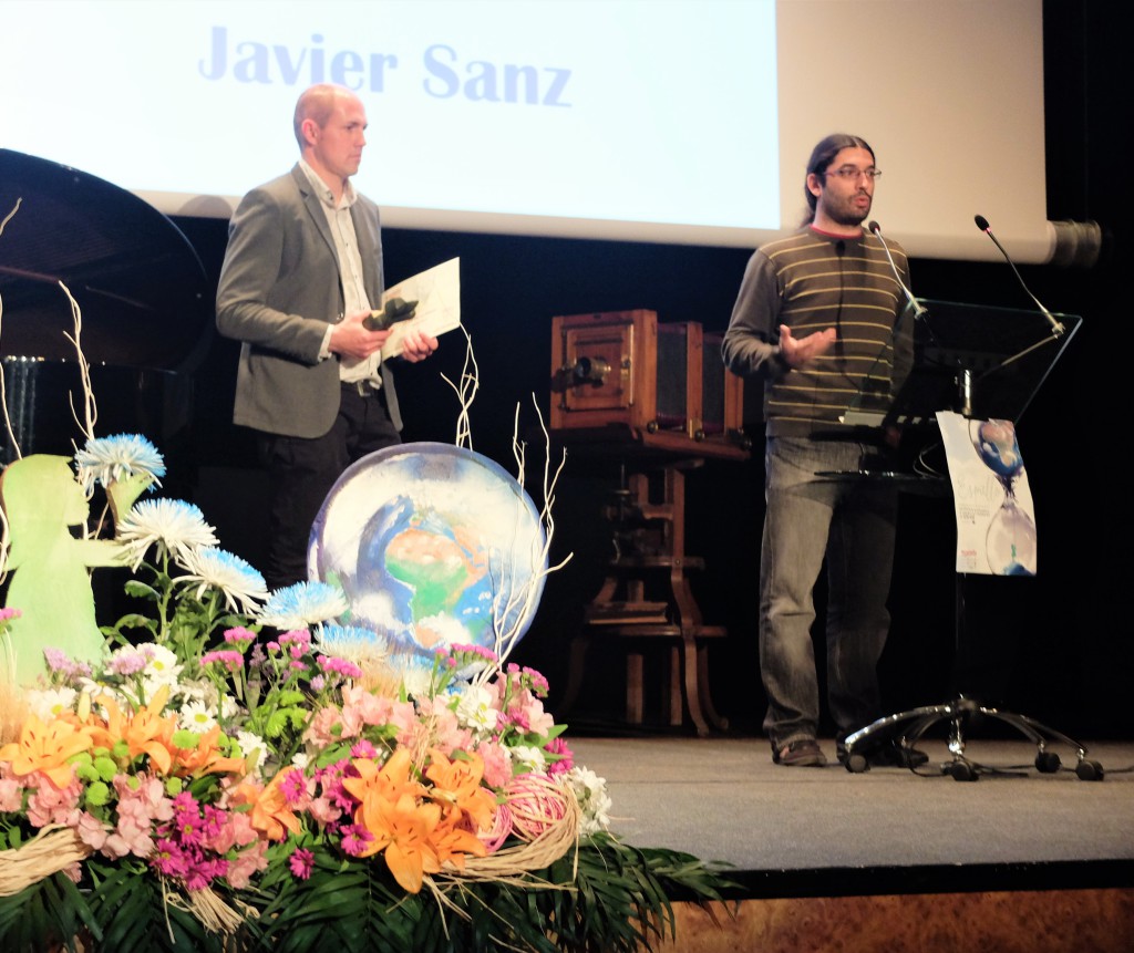 El aragonés Javier Sanz con "Lejos de la orilla" consiguió el Premio Boltaña que concede el voto del público.
