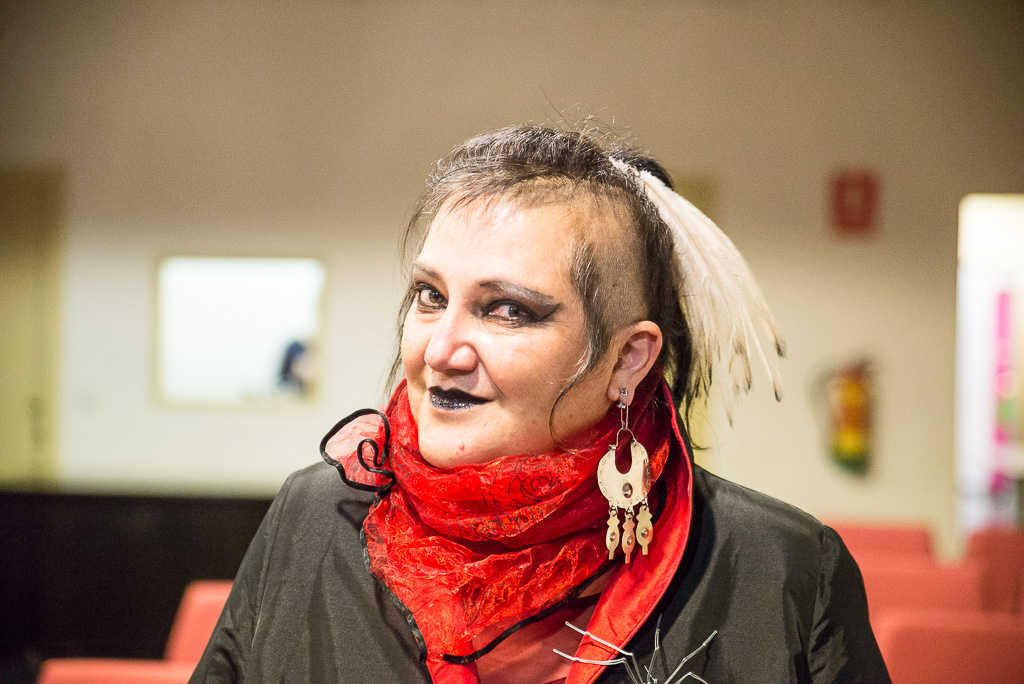María