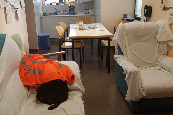 Centros de Salud de Casp y Borja donde pretenden que se comparta junto al personal del centro, entorno a cinco personas más. Foto: CGT.