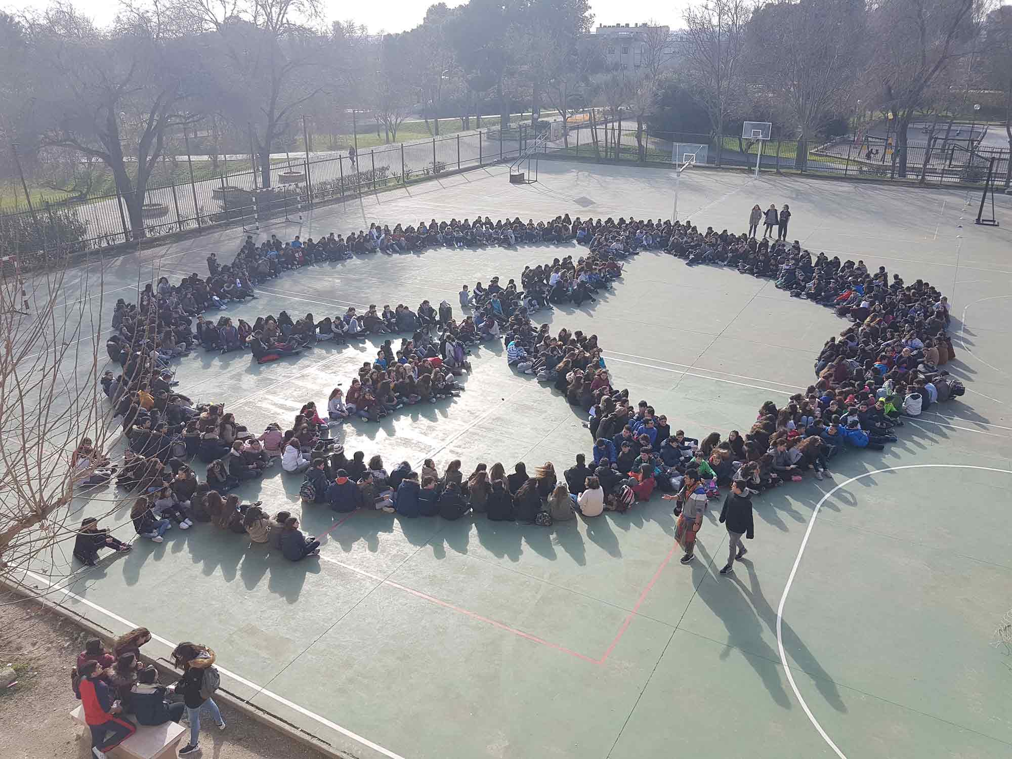 Las Federaciones de estudiantes celebran el Día Escolar por la Paz en ...