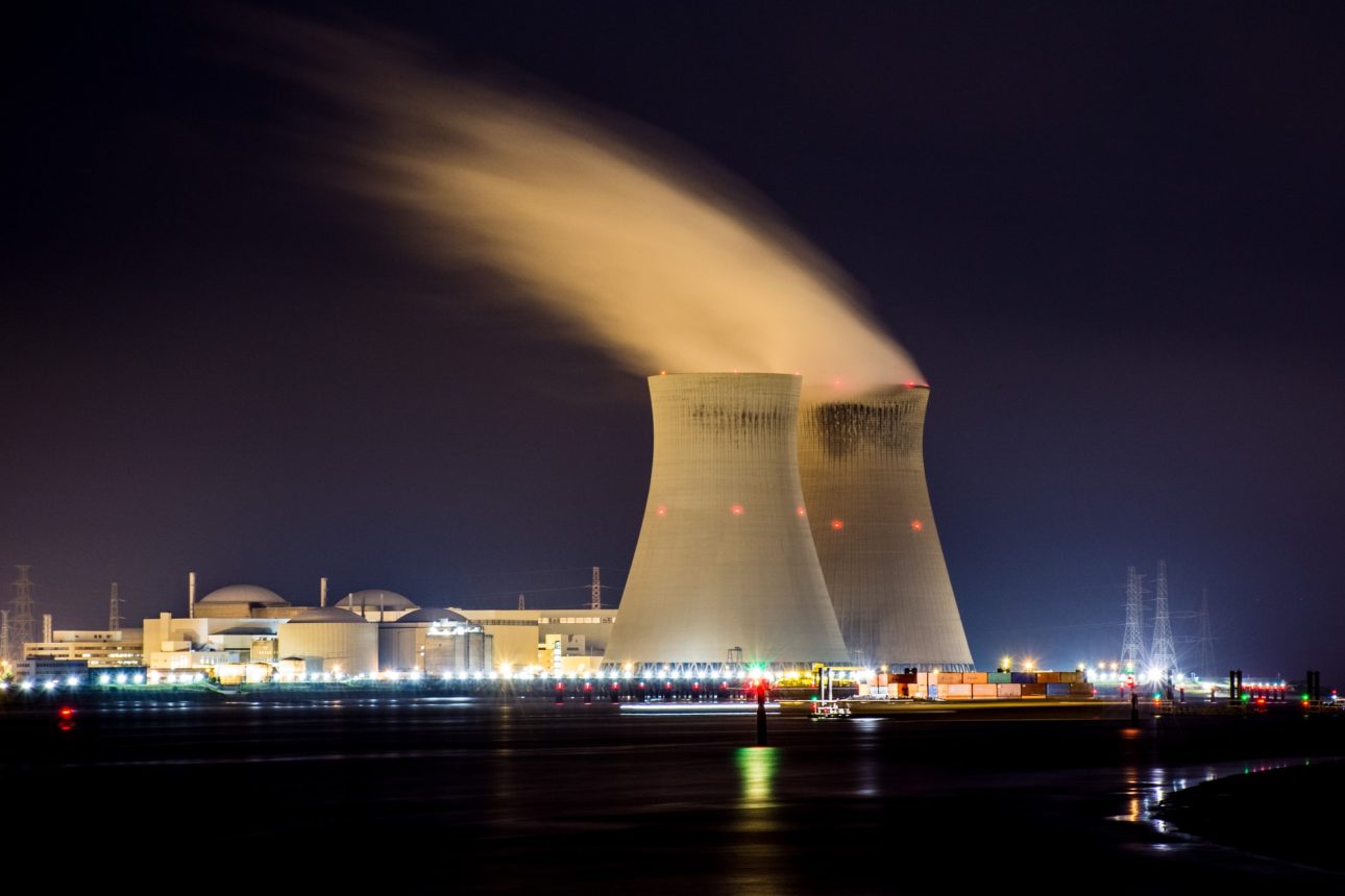central de energía nuclear