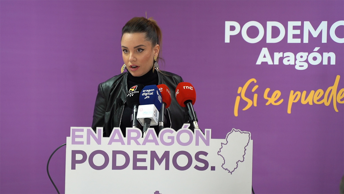 maru diaz en una rueda de prensa en la sede podemos