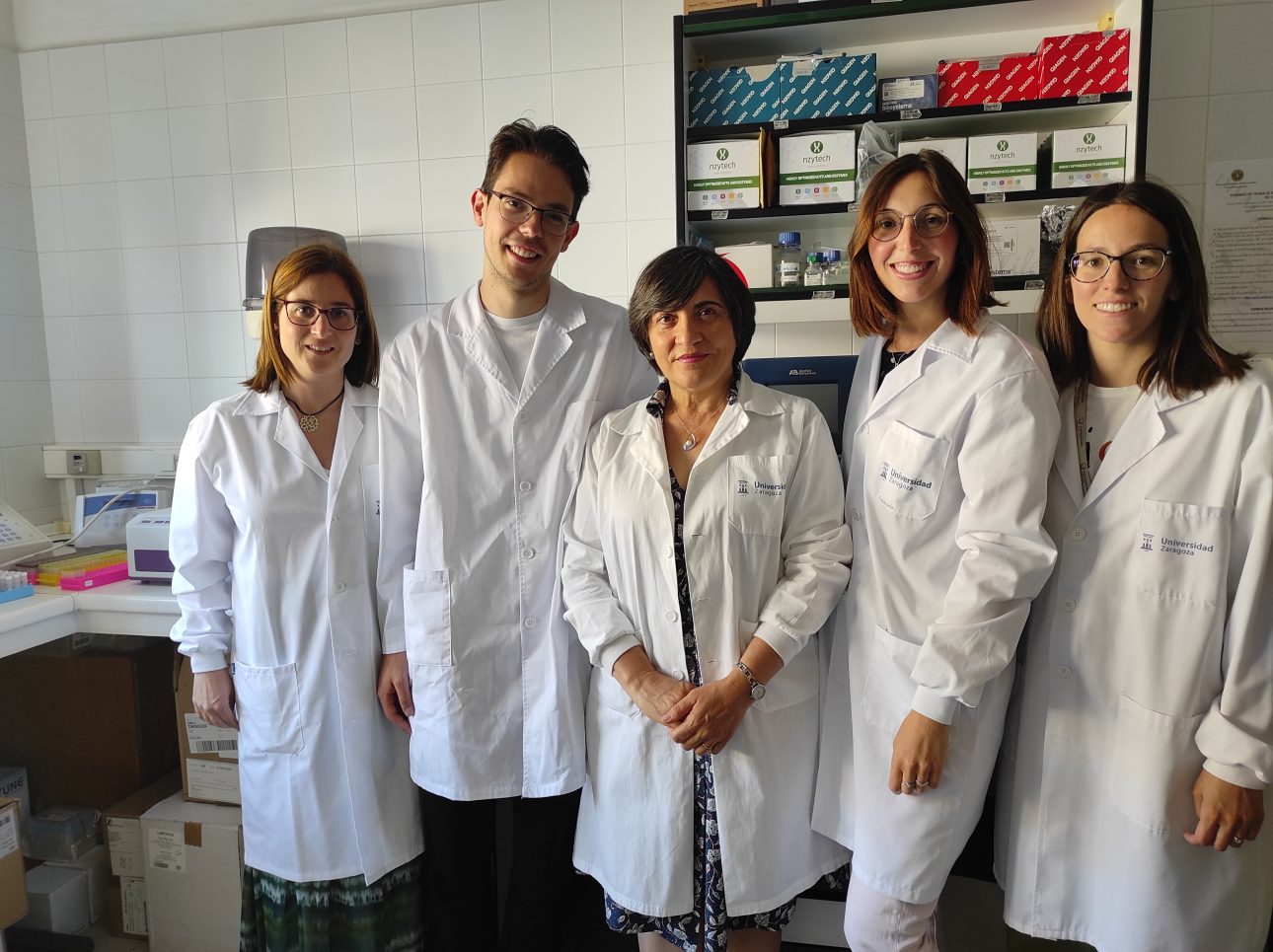 las cuatro personas integrantes de este equipo de investigación sobre la salud