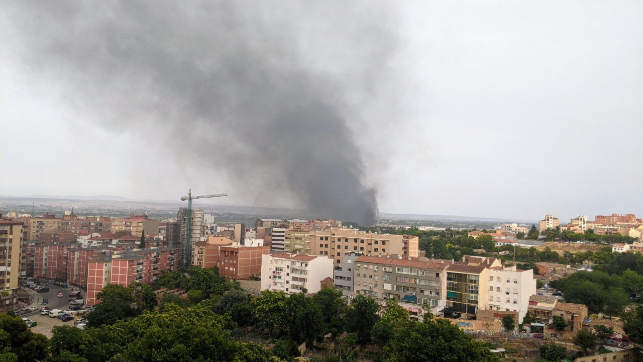 incendio en el este