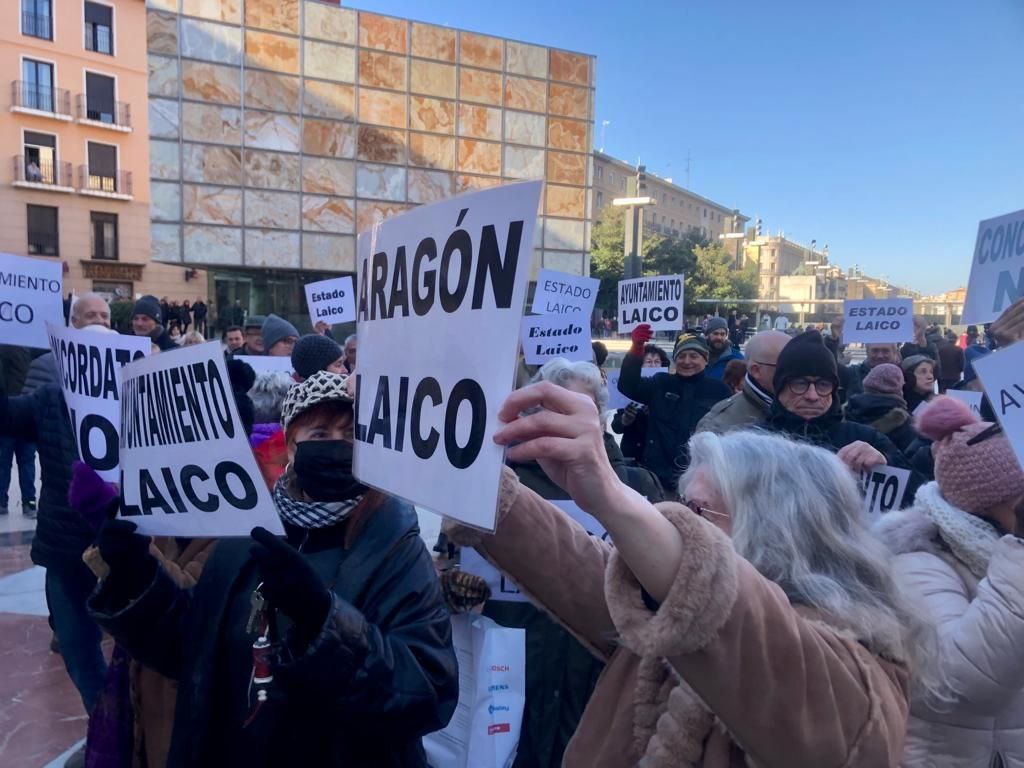 Azcón su roscón y su caduca tradición