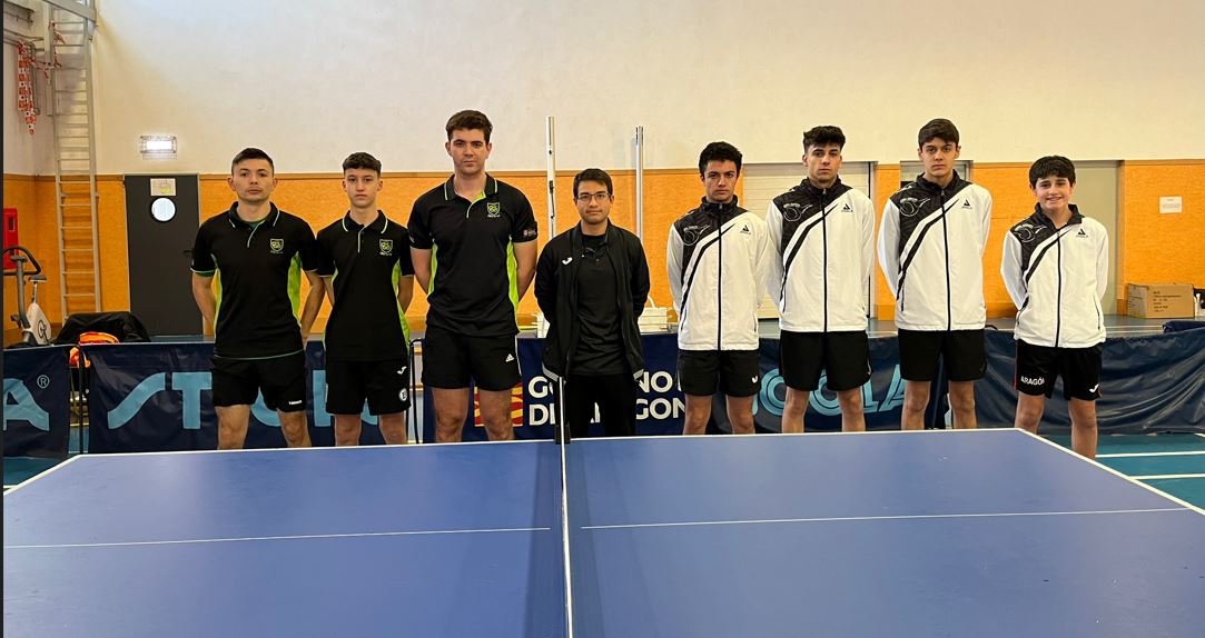 Equipo de tenis de mesa de School Zaragoza en primera estatal