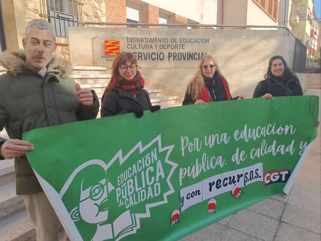 Acto realizado por el impago de presupuestos a los centros públicos educativos | Foto: CGT.