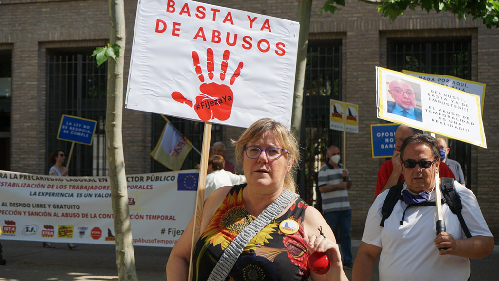 Movilización en el edificio Pignatelli, sede del Gobierno de Aragón
