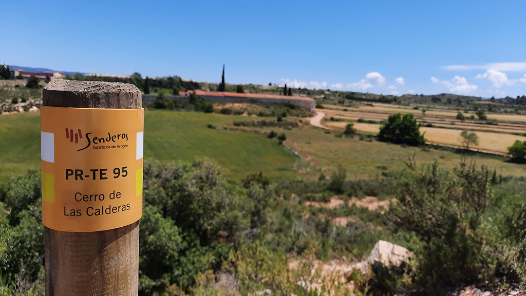Señalización de un camino para senderistas
