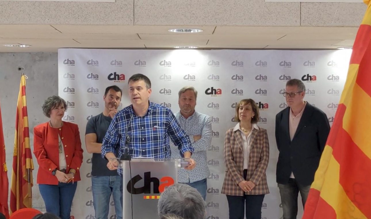 Joaquín Palacín hablando sobre la línea