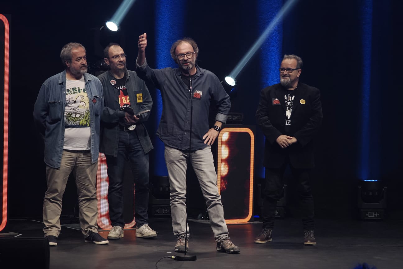 Ixo Rai! recibiendo el Premio de la Música Aragonesa