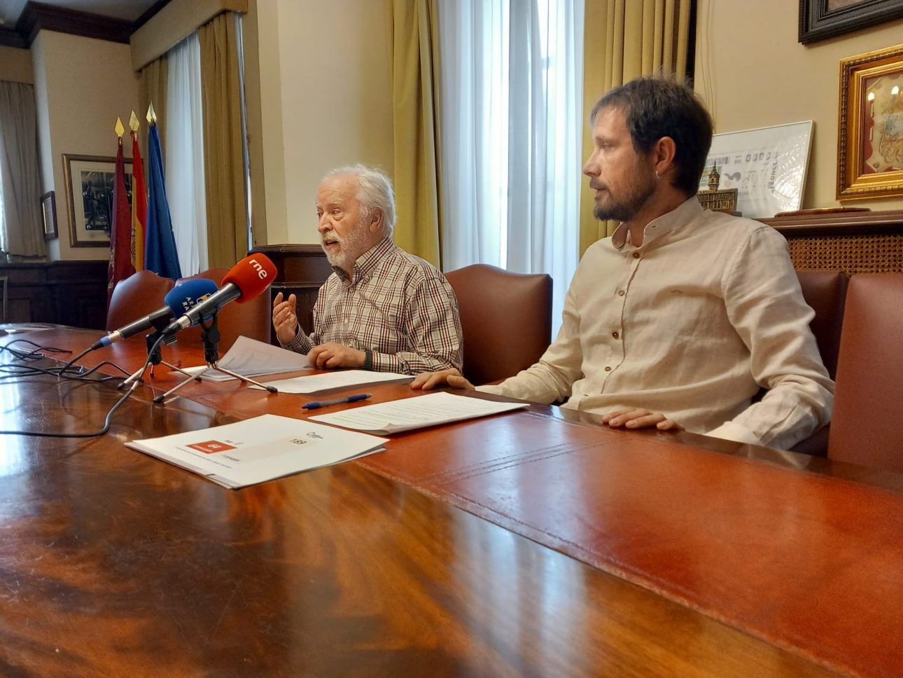 Gonzalo Ruiz y de Zésar Corella de espacio municipalista