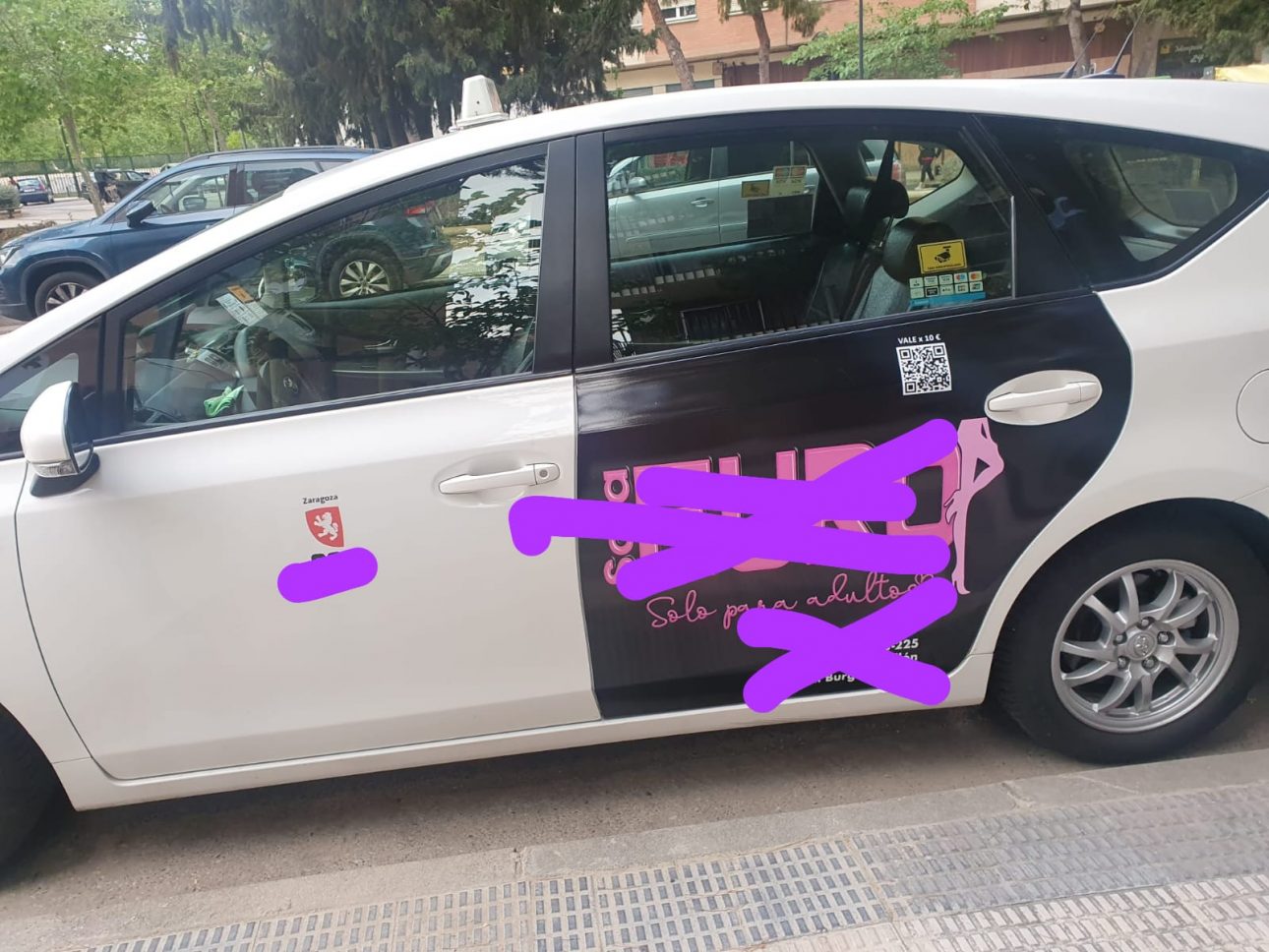 Publicidad en los taxis | Foto: FABZ.