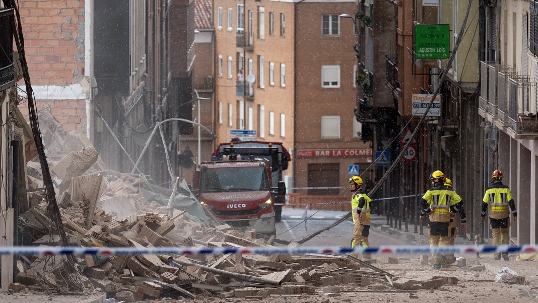 La Plataforma Afectados calle San Francisco Teruel contrata su defensa jurídica