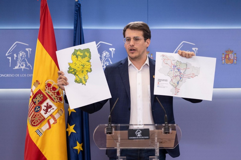 Pueyo reclama concluir en 6 meses el “mapa para reordenar las energías renovables”