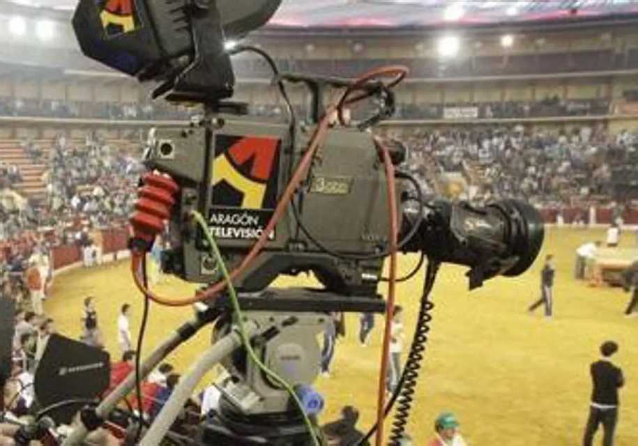 IU pide explicaciones a la DGA “por la vuelta a la programación de Aragón TV de corridas de toros”