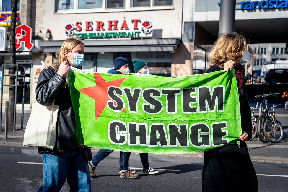 El boicot en el consumo como herramienta política y la solidaridad como salvavidas ante la agonía de la era capitalista