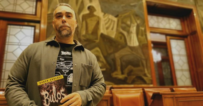 profesora de la Universidad de Zaragoza Toñi Nogales cooperativista de AraInfo Chorche Tricas