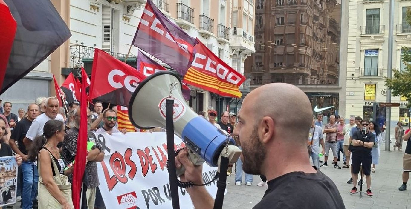 Concentración el pasado 30 de septiembre en Zaragoza, en el inicio de los paros parciales previos a la huelga | Foto: CGT