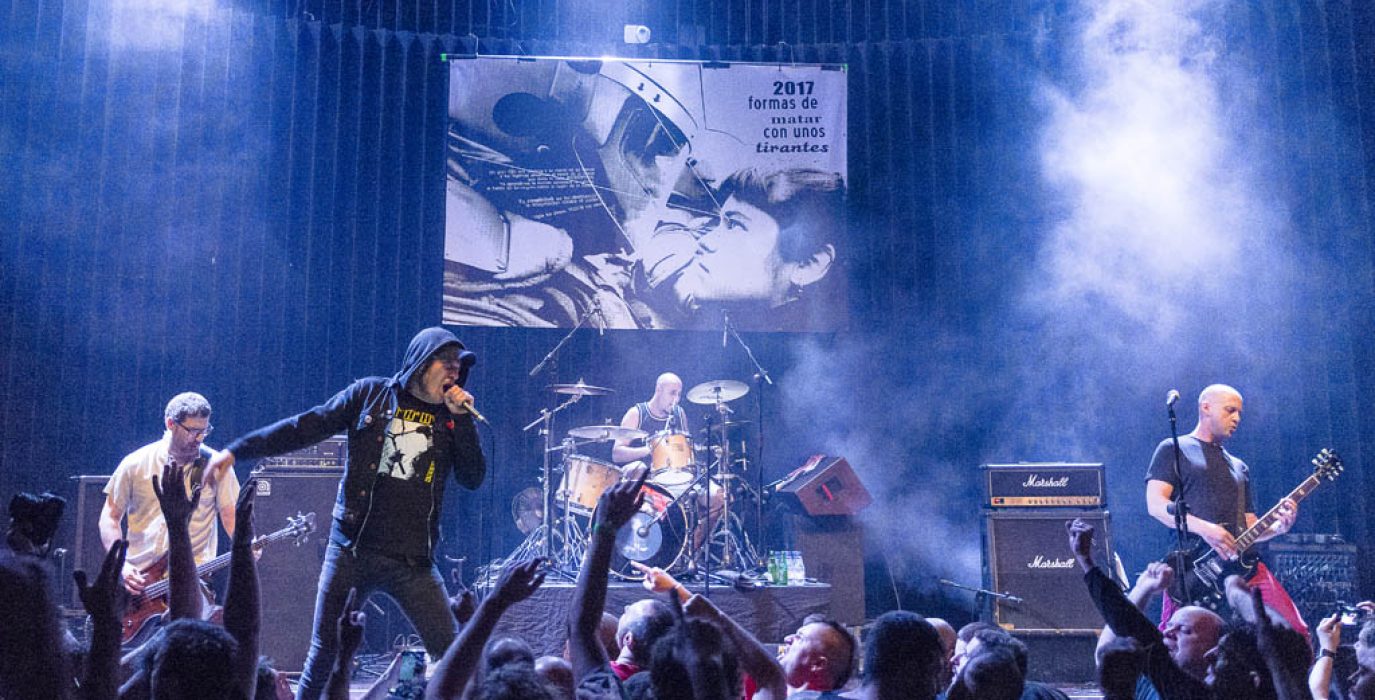 El Corazón del Sapo en el concierto del pasado 13 de mayo de 2017 en Zaragoza en apoyo al Grupo de Ayuda a Refugiad@s. Foto: Pablo Ibáñez (AraInfo)