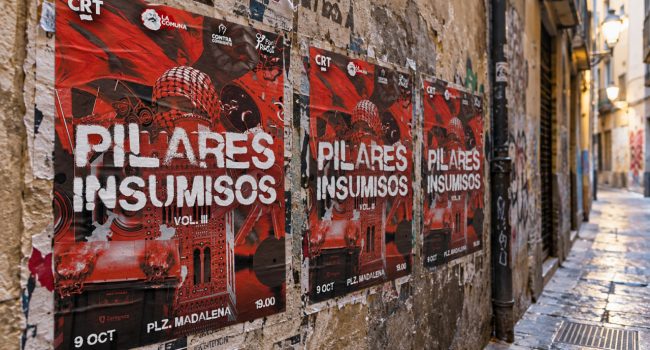 Mockup con el cartel de los Pilares Insumisos 2026.