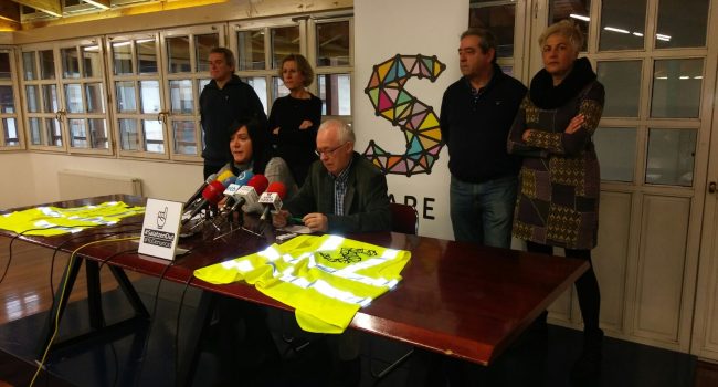 Representantes de Sare durante la rueda de prensa de este martes en Bilbo. Foto: Sare