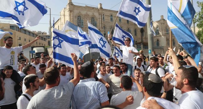 Marcha de las Banderas, movilización ultraderechista sionista que conmemora la ocupación de Jerusalén. Foto: @WeAreNotNumbers