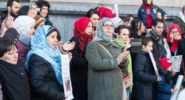 Concentración en Zaragoza en solidaridad con las personas refugiadas. Foto: Pablo Ibáñez (AraInfo)