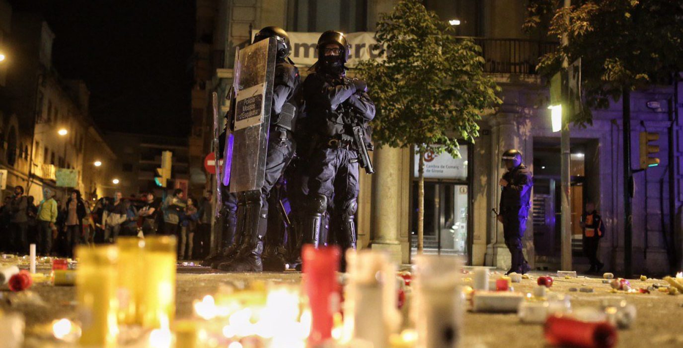 Mossos en Barcelona. Foto: La Directa