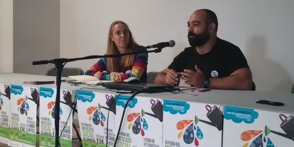 Microcharla en la VI Feria. Foto: @arainfonoticias