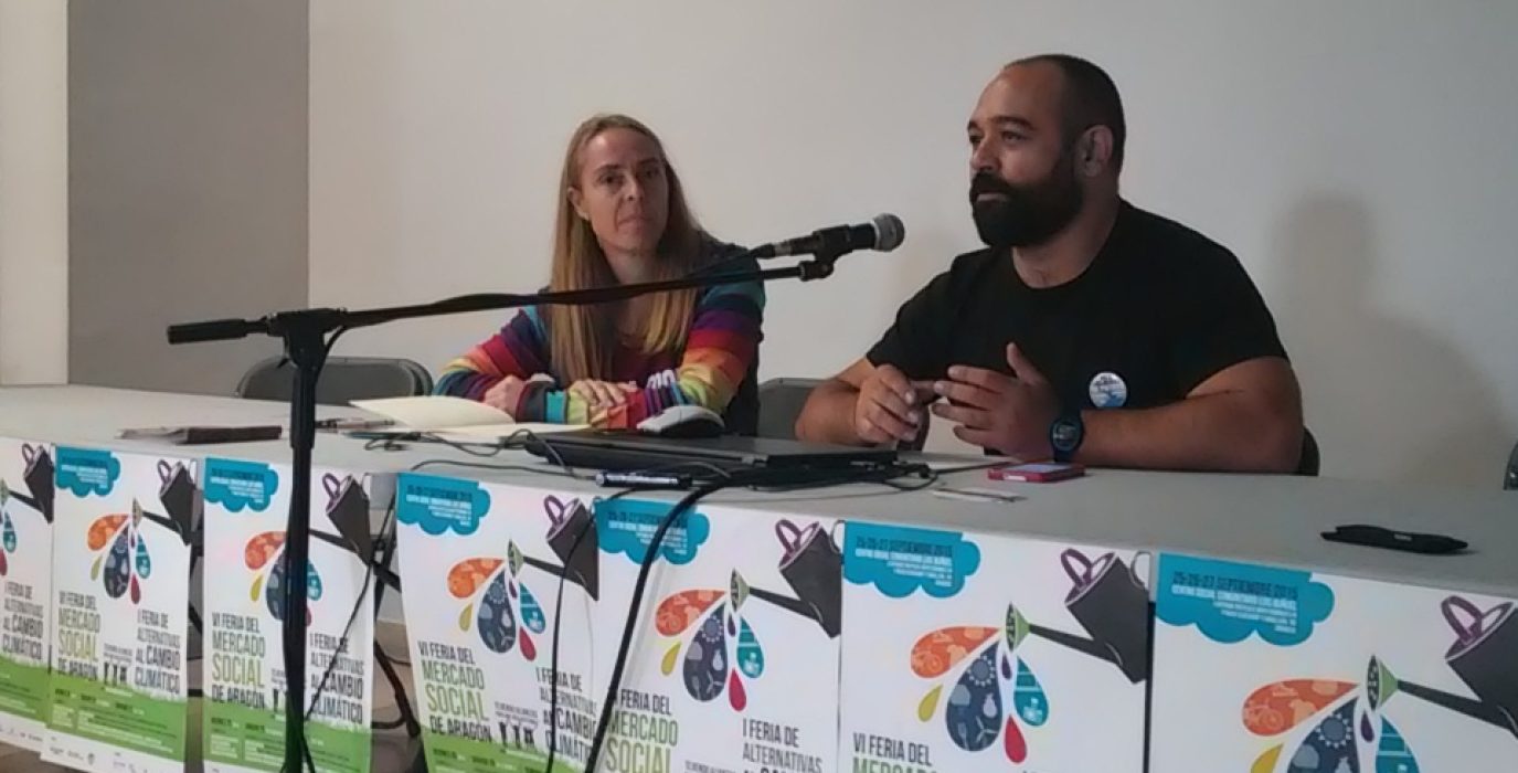 Microcharla en la VI Feria. Foto: @arainfonoticias