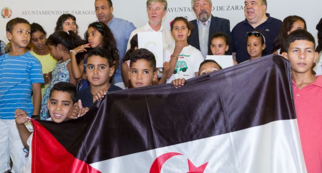 Recibimiento a los niños y niñas saharauis en Zaragoza.