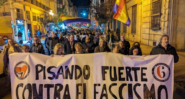 Cabecera de la manifestación antifascista de Zaragoza, celebrada este 20N | Foto: Iker G. Izagirre (AraInfo)