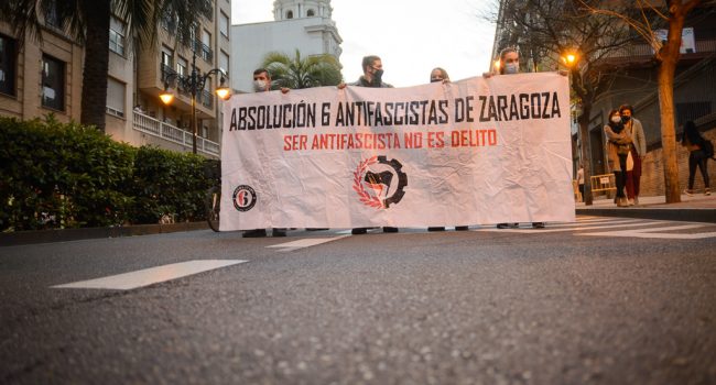 Manifestación en Zaragoza por la absolución de los seis antifascistas | Foto: Pablo Ibáñez (AraInfo)