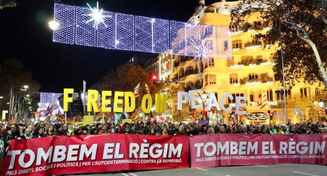 Manifestación unitaria este 21D en Barcelona contra el Consejo de Ministros y Ministras de Pedro Sánchez. Foto: ANC