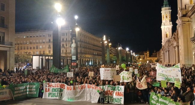 Multitudinaria movilización en Zaragoza en enero para cerrar tres días de paros y movilizaciones de la comunidad educativa | Foto: Roberto Seral / AraInfo