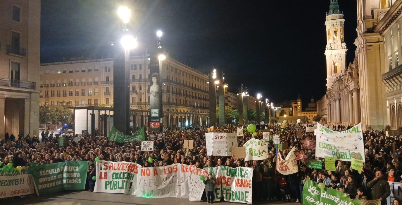Multitudinaria movilización en Zaragoza en enero para cerrar tres días de paros y movilizaciones de la comunidad educativa | Foto: Roberto Seral / AraInfo