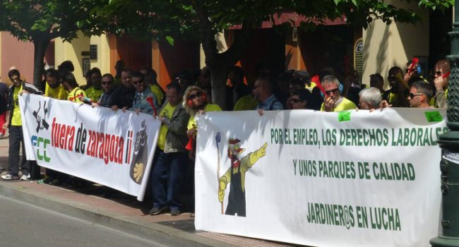 El 100% de la plantilla de FCC parques y jardines ha secundado el primer día de huelga indefinida. El comité de huelga ha interpuesto una demanda esta mañana contra el decreto de servicios mínimos ejecutado por el gobierno municipal. Foto: CGT Jardinería
