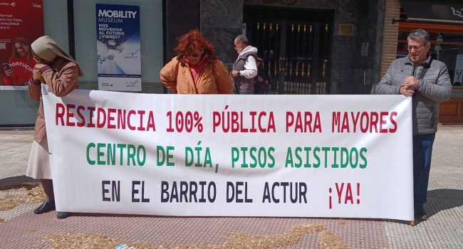 Nueva movilización en el Actur reclamando la residencia 100% pública.