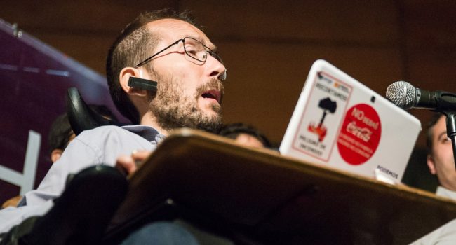Pablo Echenique durante la noche electoral del 24M. Foto: Pablo Ibañez (AraInfo)