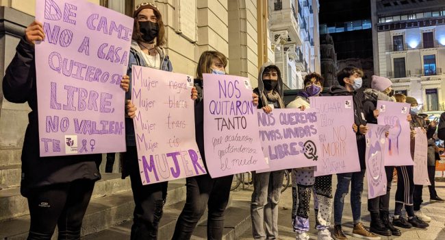 Concentración por el 25N en Zaragoza. Foto: Rocío Durán.